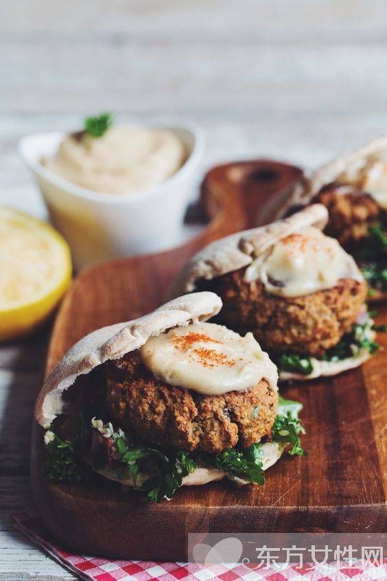 胃酸怎么办 都有什么危害该怎么去治疗呢