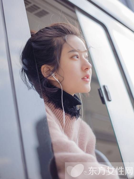 宫颈糜烂有什么症状 宫颈糜烂与宫颈癌一样吗