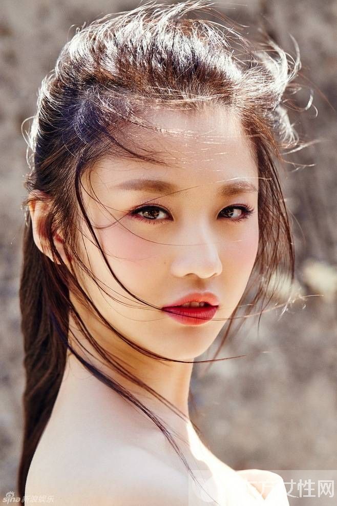 长白发的原因竟然是因为这个 学会这几招轻松搞定白发