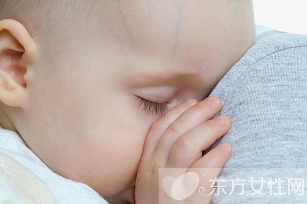 睡觉打鼾的原因 防止打呼噜的9大妙招