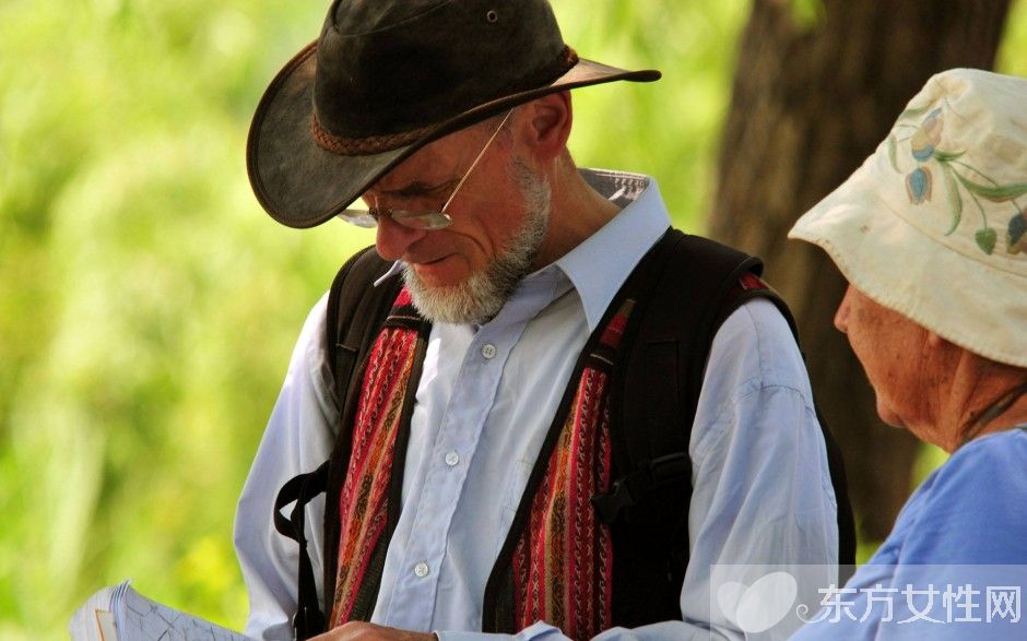 骨质增生怎么治疗 骨质增生常见症状有哪些