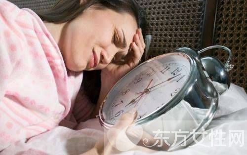 女人失眠的治疗方法 试试这5种艾灸法