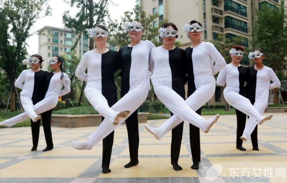 中老年人跳广场健身操的好处有哪些