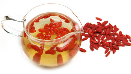 枸杞子泡茶喝有什么好处 揭秘枸杞子泡茶功效