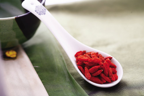 更年期吃什么药好 缓解更年期症状的中药食材