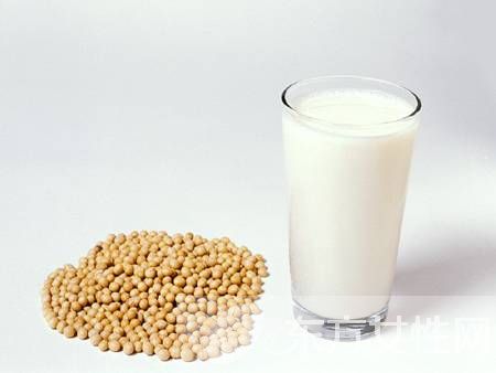 豆浆什么时候喝好 豆浆的功效与作用有哪些