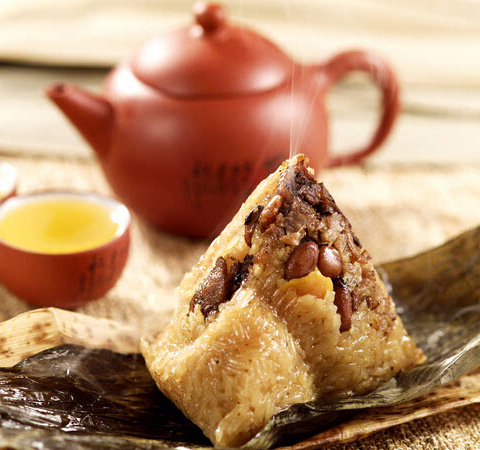 肉粽的热量高 搭配蔬菜水果吃更健康