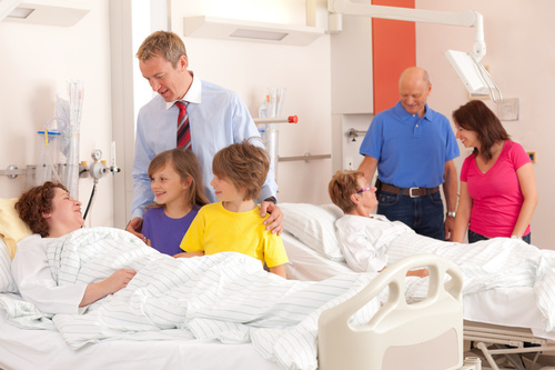 女性尿路感染怎么办 四个方面助治愈