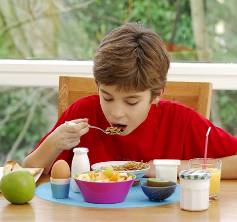 饭后打嗝怎么办 六种方法帮到你