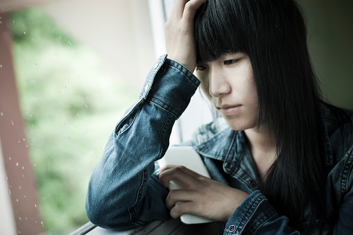 女性尿路感染怎么办 四个方面助治愈