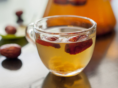 黄芪红枣枸杞茶好处多 却也有饮用注意事项