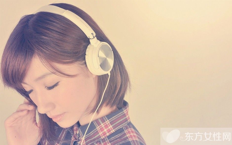 盆腔积液是怎么引起的 治疗不及时当心造成不孕