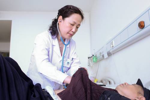 揭胃病5大起因 7个小偏方治疗反复胃病