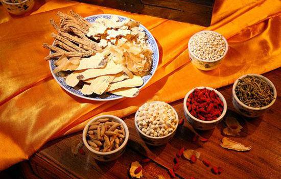 股骨头坏死四大常见症状 9款食疗助康复