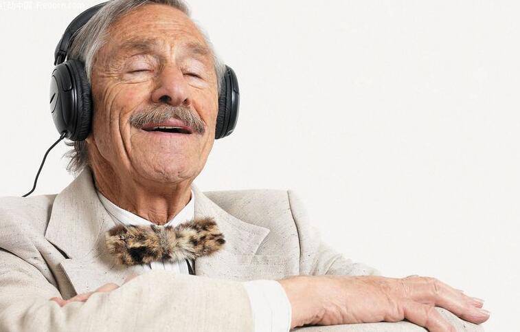 老人痴呆症不能忽视的7大症状 早发现早治疗