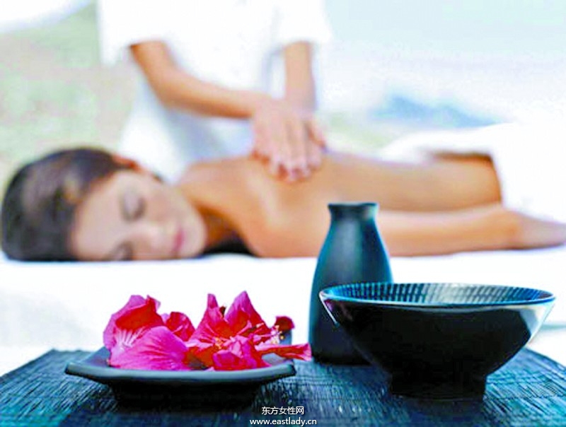 你知道精油的功效及用法吗  五种方式随你喜欢