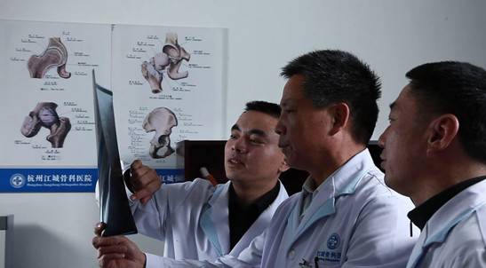 股骨头坏死四大常见症状 9款食疗助康复