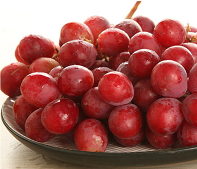 多吃提子还能抗衰老 揭提子的功效与作用