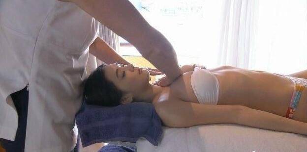 经常推油按摩的好处多 推荐4种最佳推油按摩方式