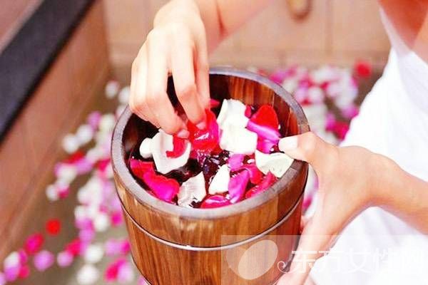 经血发黑是怎么回事 经期这11件事千万别做