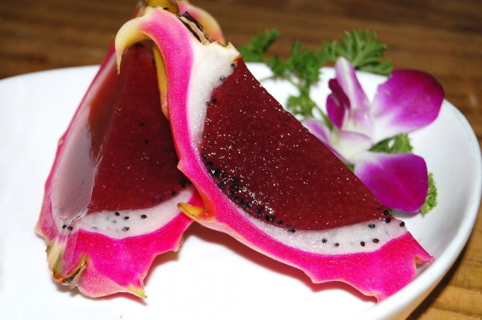 这些你要知道 吃火龙果有好处也有坏处