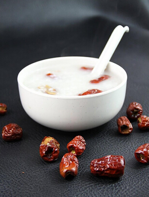 治疗白发 简单食疗方助男性脱离白发