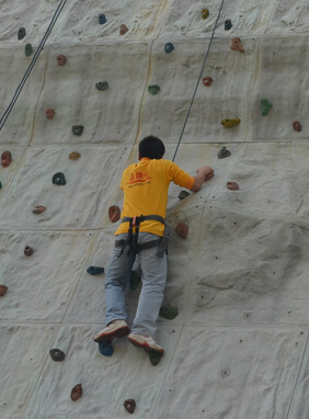 攀岩技巧 室外攀岩的基本技巧