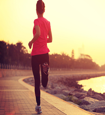 跑步误区  上来就猛跑那你就白跑了