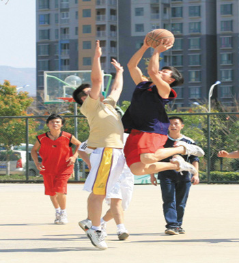 篮球投篮有什么技巧及注意事项