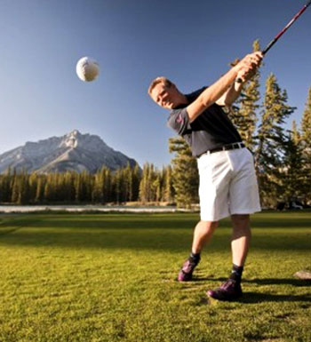 打高尔夫帮助提升记忆 打高尔夫的七大好处