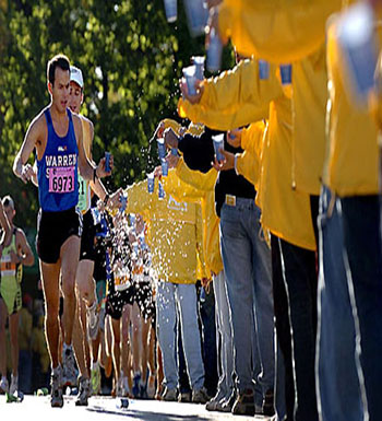 马拉松的注意事项 赛前赛时赛后注意事项