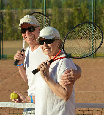 打网球好处多 打网球可以预防多种疾病