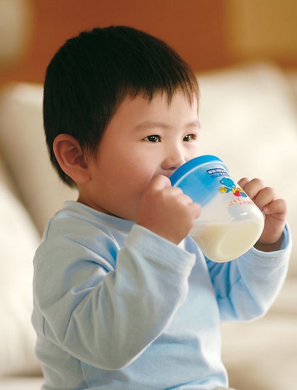 婴儿奶粉 婴儿吃什么奶粉好