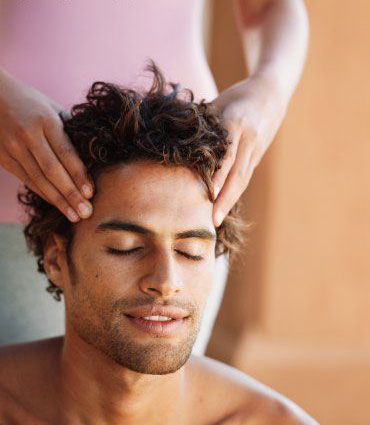 如何告别脱发 以下四招让你轻松告别脱发