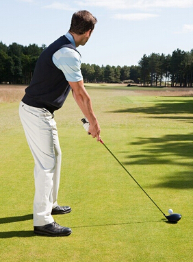 打高尔夫 高尔夫运动的好处有哪些