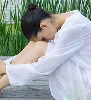 做做运动能 治病  腹胀就做仰卧起坐