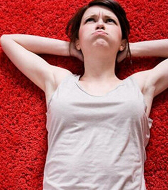 仰卧起坐正确姿势 轻松减掉小肚腩