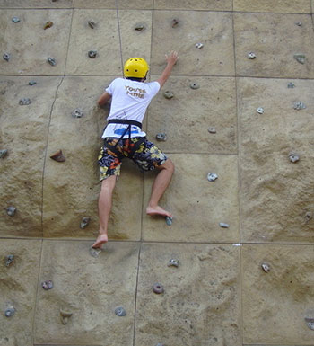 怎样选择适合不同年龄层的健身运动项目
