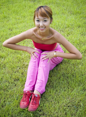 如何瘦腰 8项瘦腰的运动甩掉游泳圈