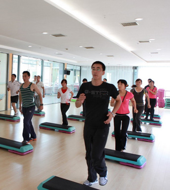 踏板操的健身好处 练习踏板操需注意的禁忌