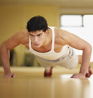 如何锻炼俯卧撑 如何才能练就完美胸肌