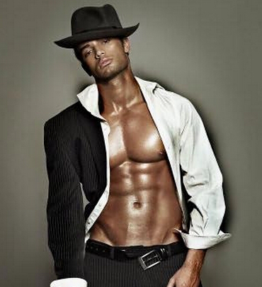 健身操减肥法 六个健身操助你去掉大肚腩