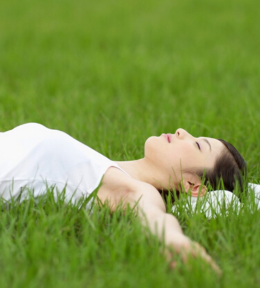 如何练习自然卧功 舒适安泰的气功保健法