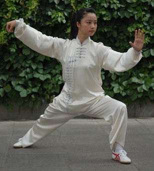 如何强身健体 练习太极拳可以强身健体