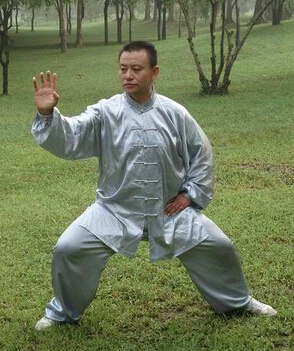 如何练习硬气功 以气化力的方法以及步骤