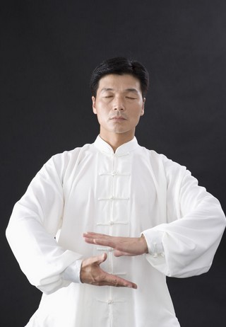 养生气功 气功是怎么做 内脏按摩