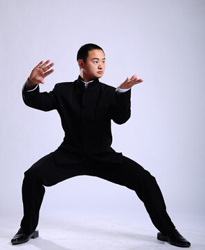 强身健体 用心灵美化太极拳