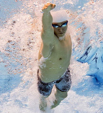 自由泳怎么游  自由泳动作要领