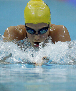 游泳技巧 游泳必学的技巧有哪些