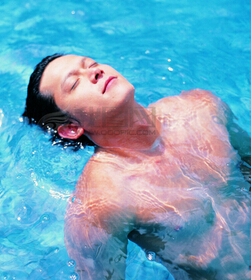 游泳教程 游泳的分类你都知道吗